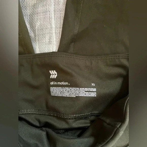 All in Motion - Leggings - Picture 2 of 12